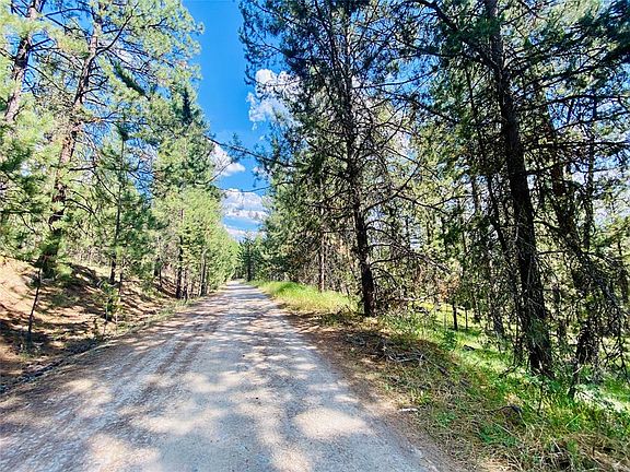 4th image of 2890 Lower Lost Prairie Rd