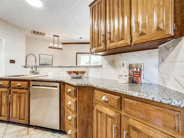3321 Hazlewood Ct — Photo 19