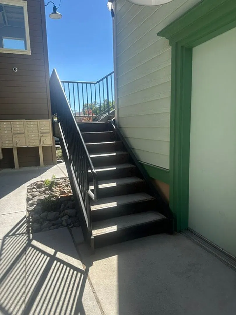 N Curry Ave — Photo 2