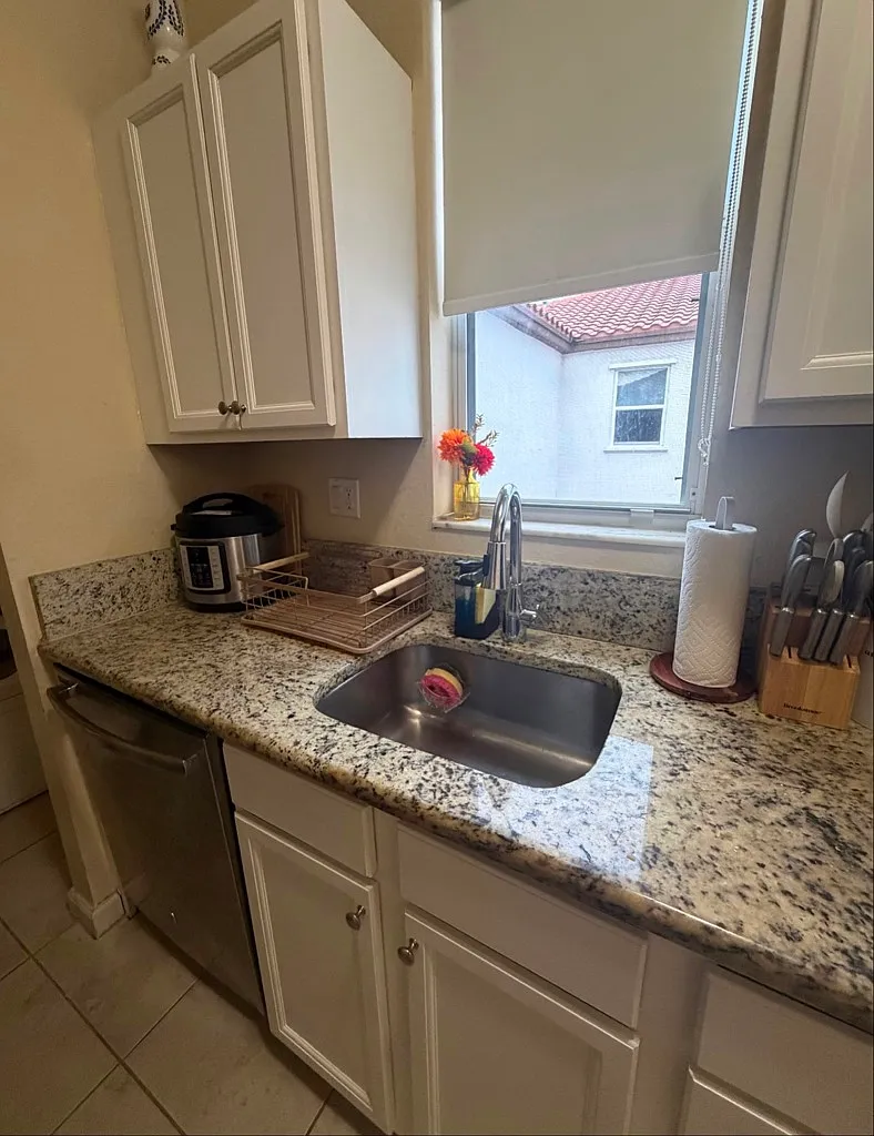 Modern Studio Townhome Near MiamiWasher/Dryer Included — Photo 3
