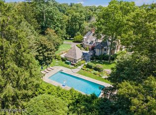 672 Lake Ave, Greenwich, CT 06830