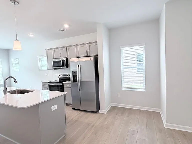 128 Blue Melody Ave — Photo 5