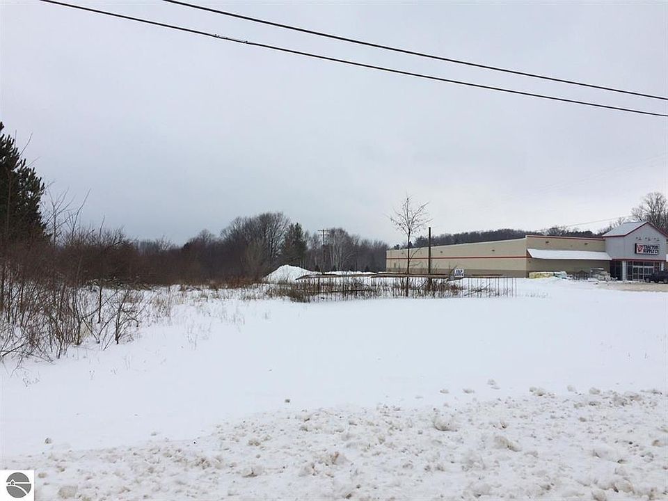 1416 Michigan Ave, Benzonia, MI 49616 MLS 78080002993 Zillow