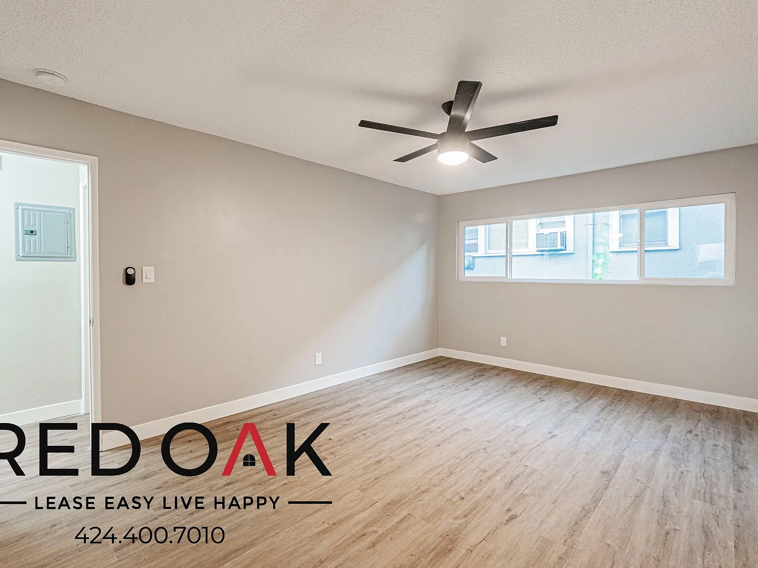 1232 S Bronson Ave — Photo 4