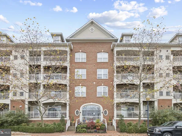 5112 Donovan Dr APT 109, Alexandria, VA 22304