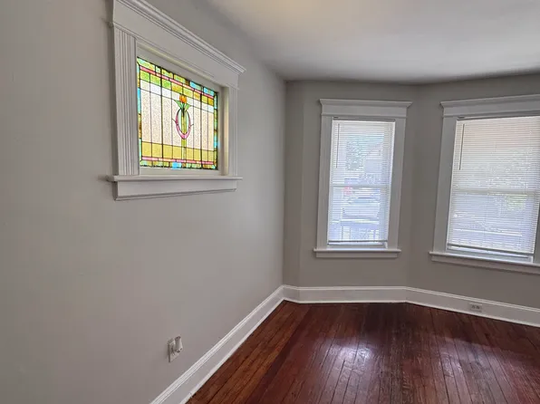 115 Smith St, Bridgeport, CT 06607