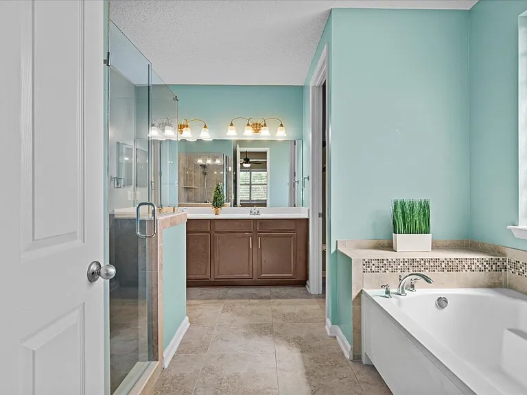 1201 E Redrock Ridge Ave — Photo 42
