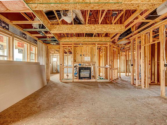 3rd image of 224 Scott Rd