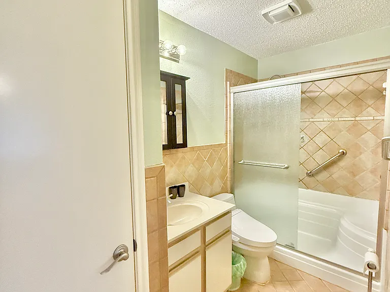 3058 Hill St — Photo 14