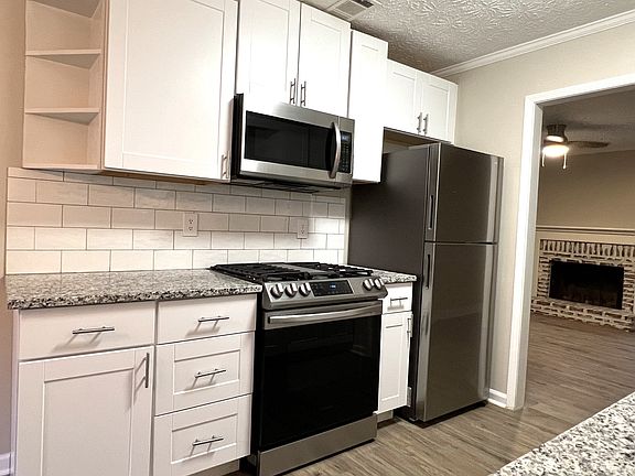 2nd image of 2794 New South Dr