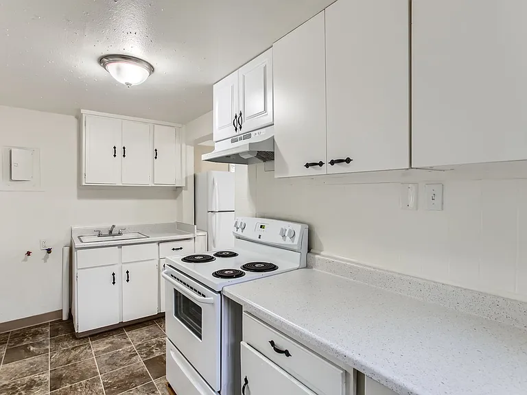 9522 SE 77th Ave — Photo 6