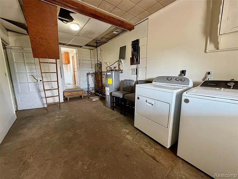 8044 Fremont St — Photo 13