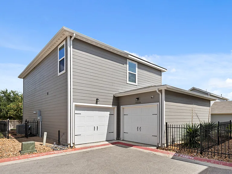 10806 Quinn Ct — Photo 22