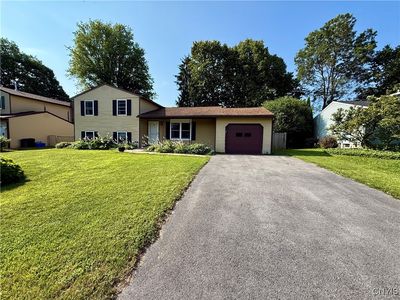 8339 Zenith Dr, Baldwinsville, NY, 13027