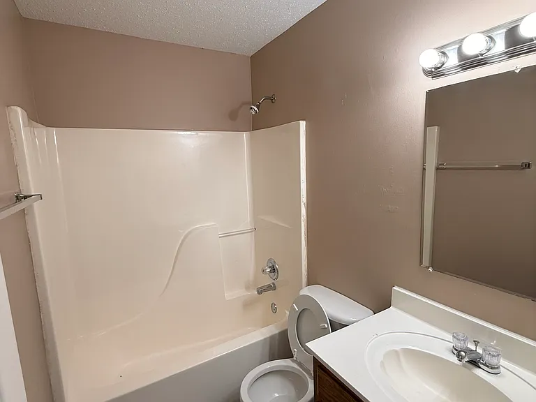 224 Cinderella Ln — Photo 6
