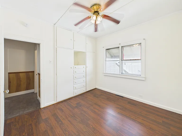 305 S Chelsea St — Photo 13