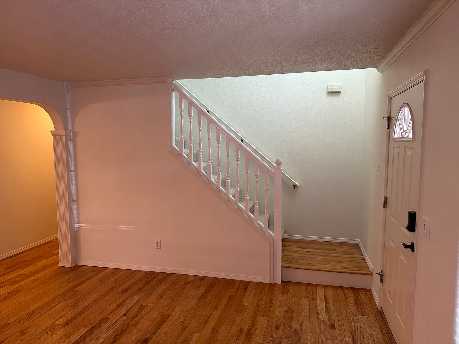 3 bed, 2.5 bath, 1634 sqft, $2,650 — Photo 3