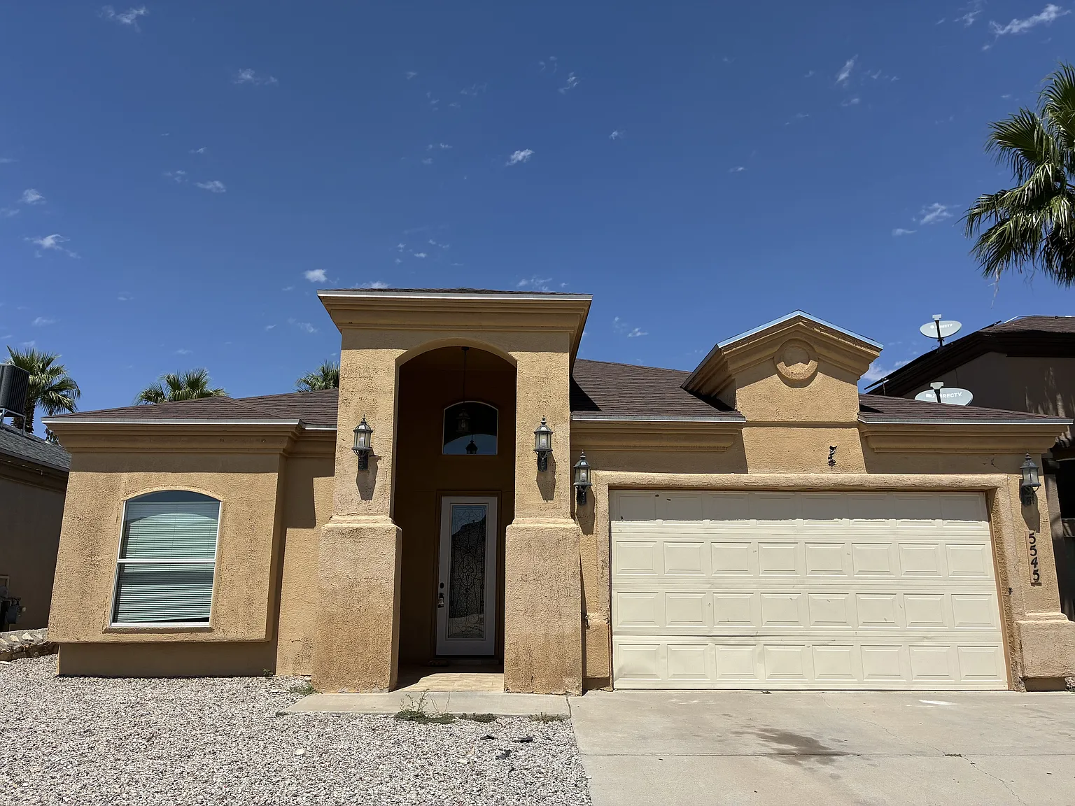 5545 Manuel Moreno - 1 — Photo 1