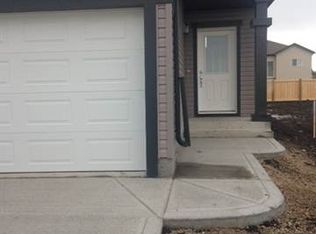 9806 89th St UNIT B, Grande Prairie, AB T8X0R3