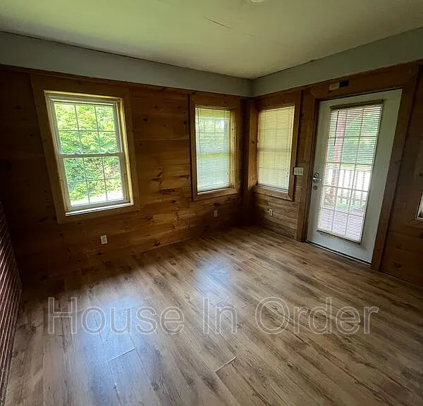 54 Cottage Dr #A — Photo 7