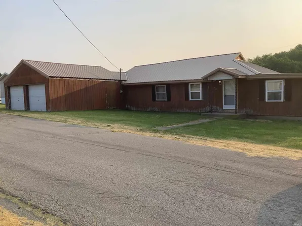 403 S 6th St, Albion, IN 46701
