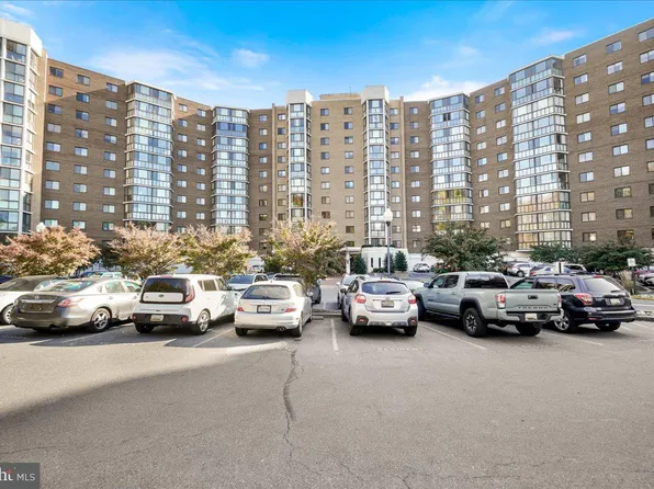 15100 Interlachen Dr #4-421, Silver Spring, MD 20906
