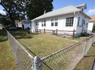 89 Puffer St, Lowell, MA 01851