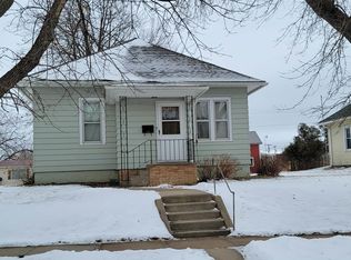 104 Jones St, West Union, IA 52175