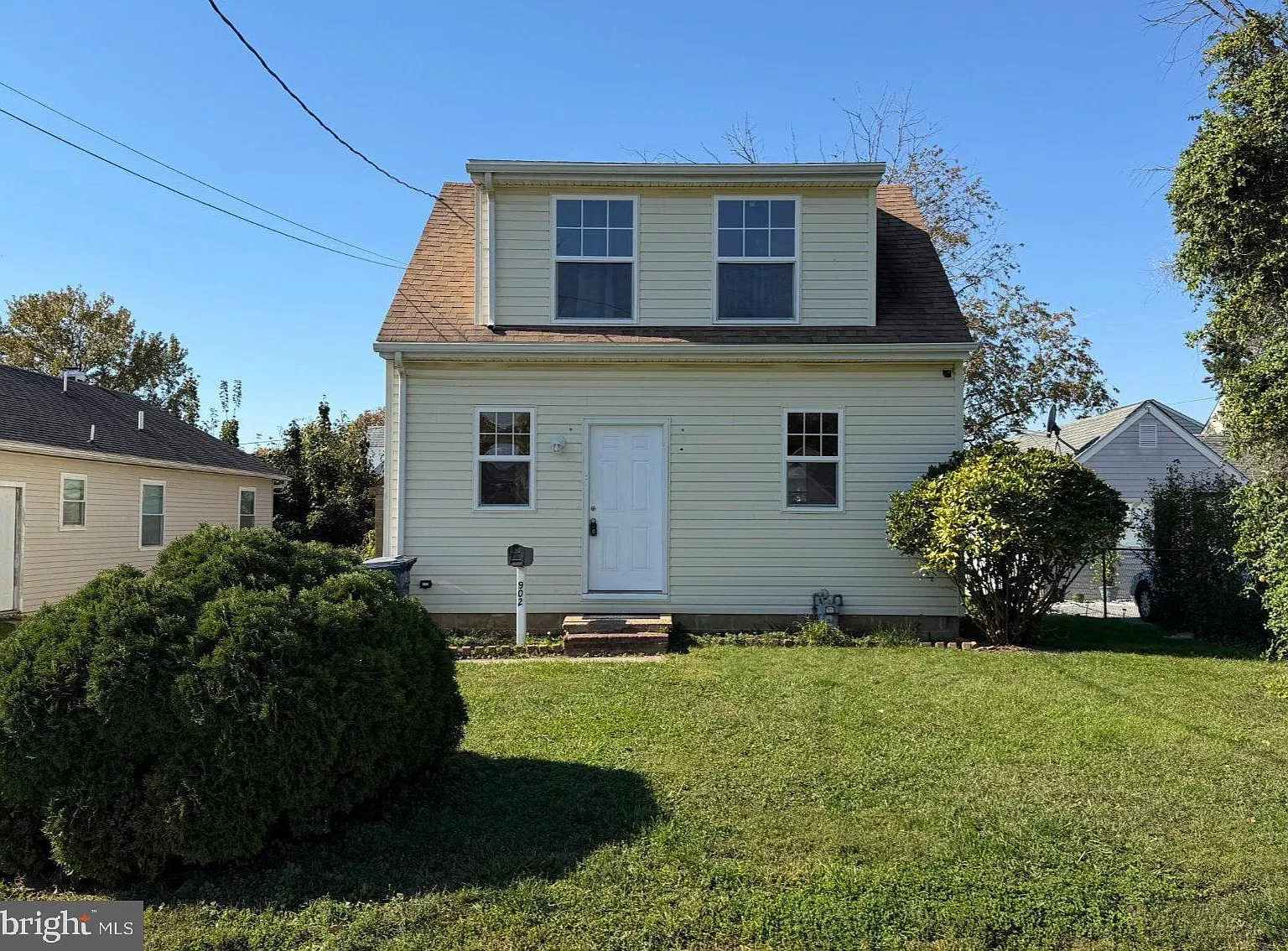 2 bed, 1.5 bath, 900 sqft, $1,450 — Photo 1