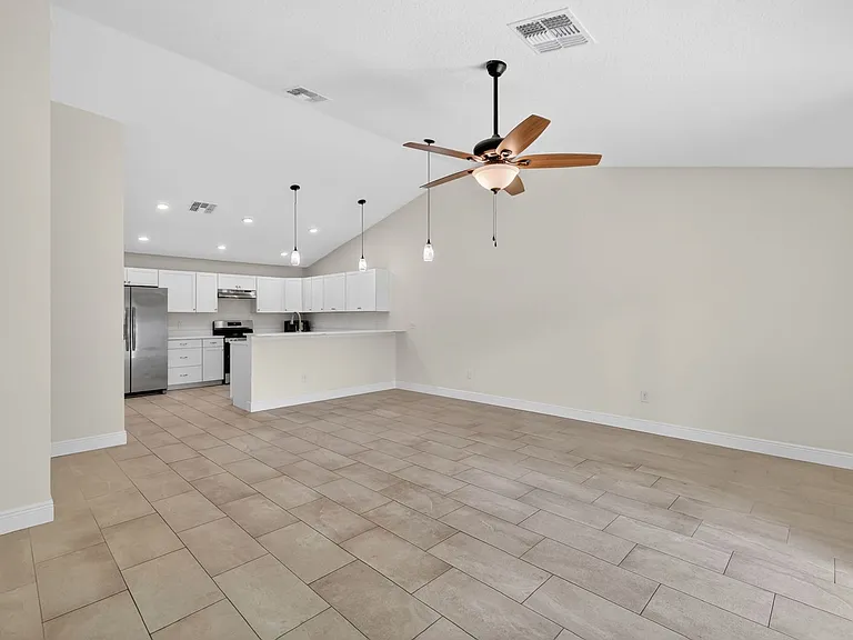 116 Dewitt Ct — Photo 8