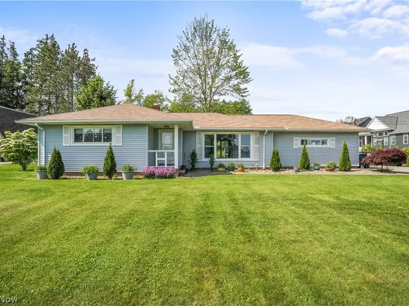 2790 W Edgerton Rd, Broadview Heights, OH 44147