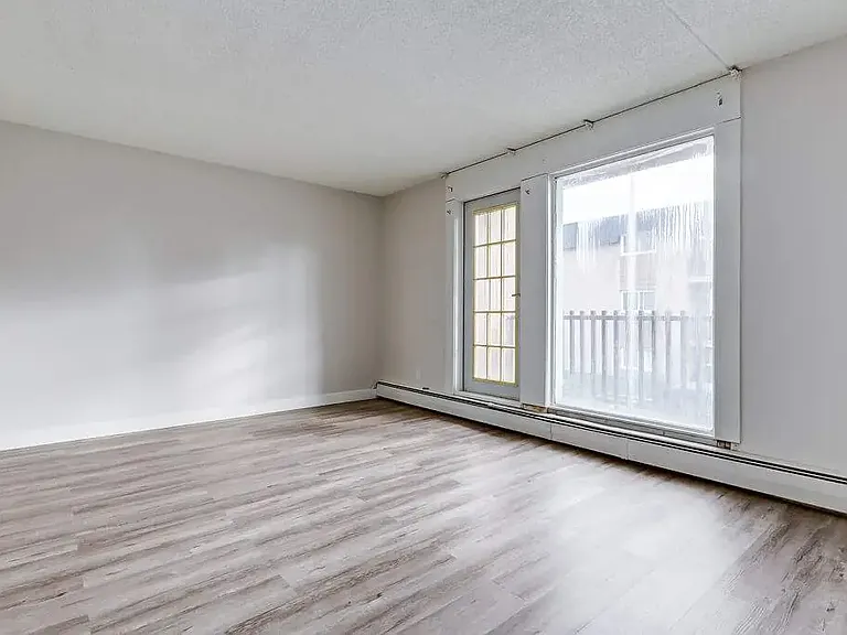 69 Kleisinger Cres #7 — Photo 7