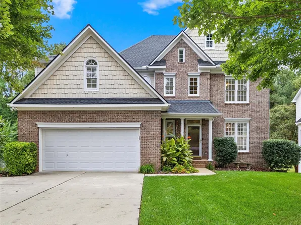 17112 Cambridge Grove Dr, Huntersville, NC 28078