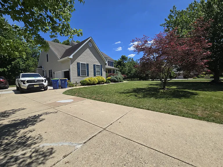 34 Margaret Dr — Photo 32