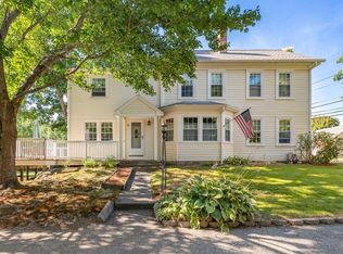 10 Grove St, Topsfield, MA 01983