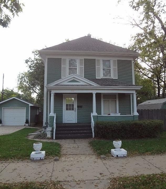 1st image of 119 N College Ave