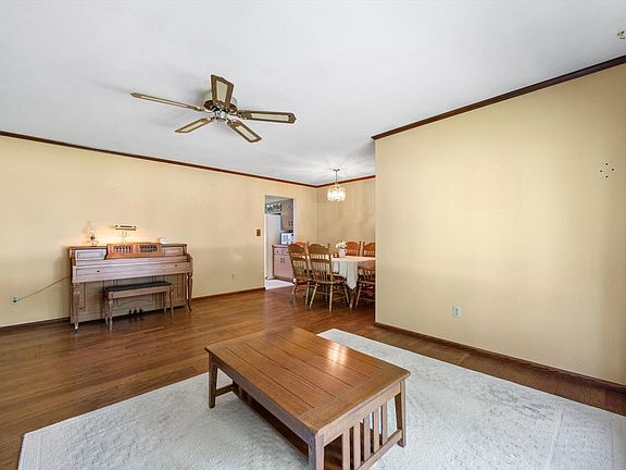 4th image of 16755 W Hearthside DRIVE
