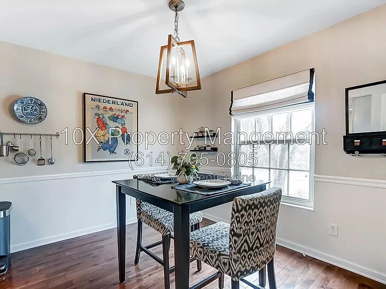 2566 Shore Line Ln — Photo 4