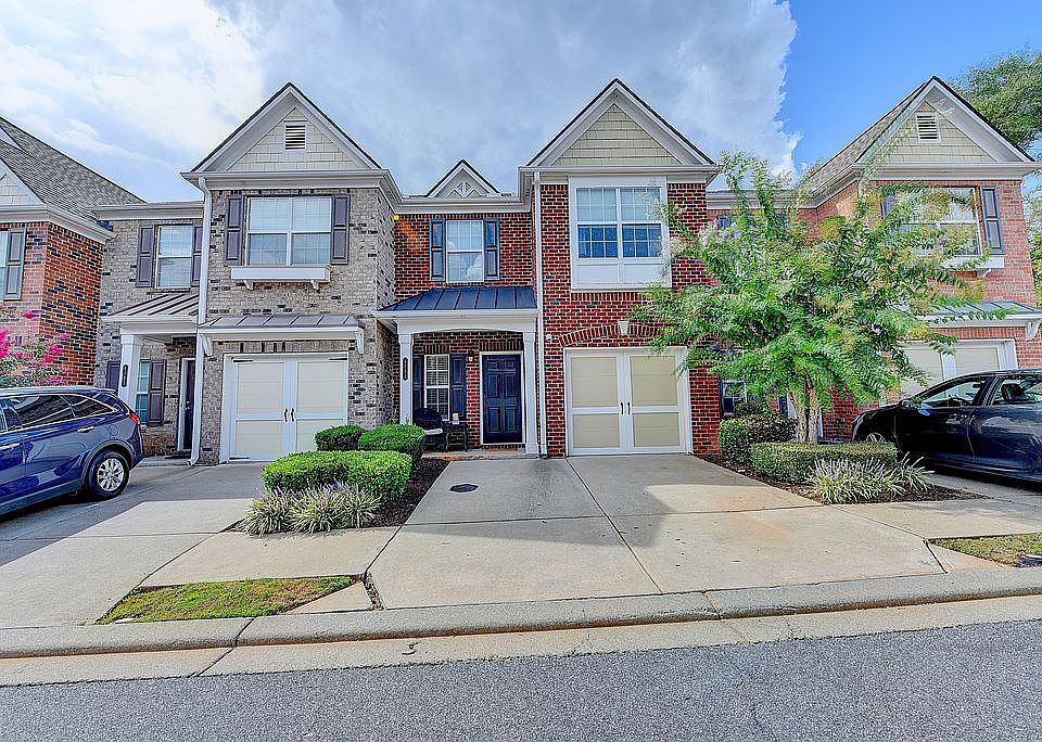 Move-in ready townhome