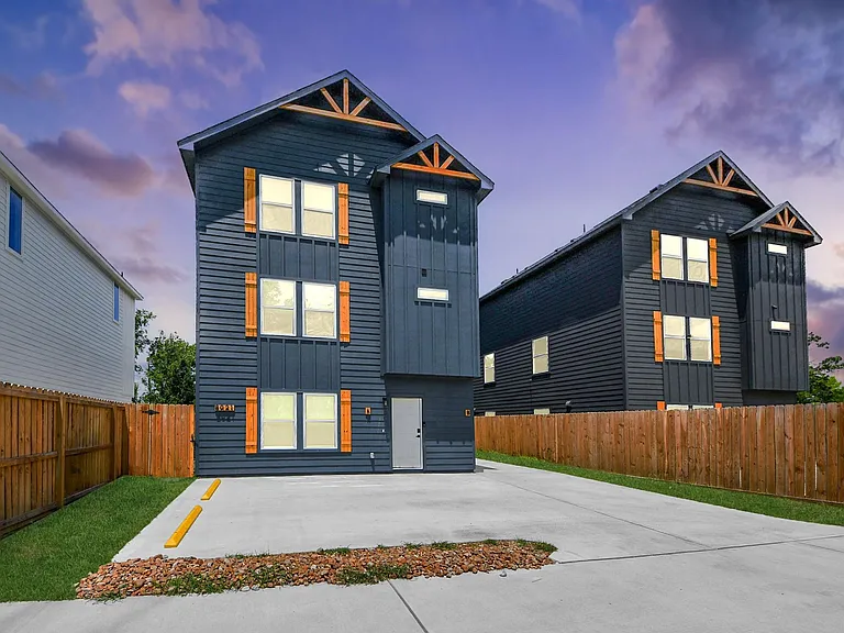 8021 Birmingham St #B — Photo 33