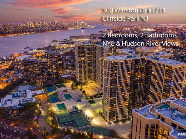 300 Winston Dr APT 1711, Cliffside Park, NJ 07010