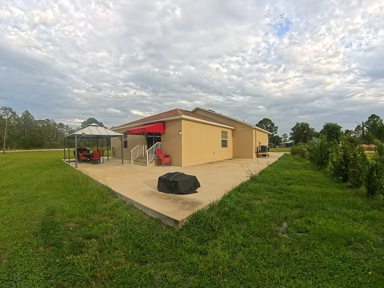 25283 Canterbury Dr — Photo 10