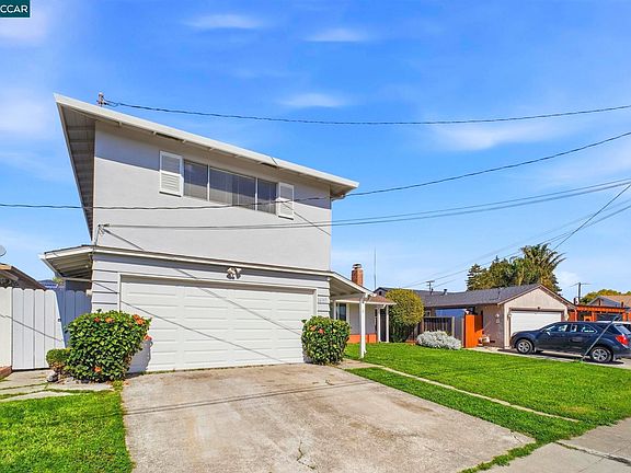 3rd image of 26147 Danforth Ln