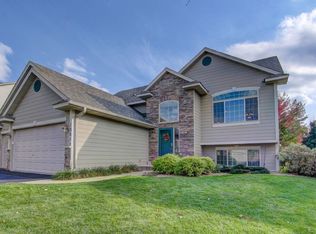 10855 Sailor Way, Woodbury, MN 55129