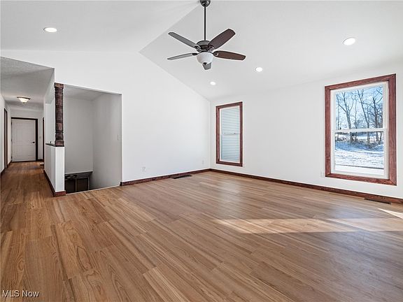 2nd image of 3502 La Vona Dr