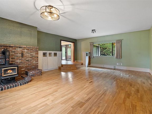 5th image of 4536 Hughes Rd