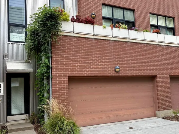 1110 Marcy Plz, Omaha, NE 68108