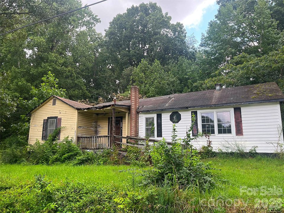 1st image of 905 Ivey Ln