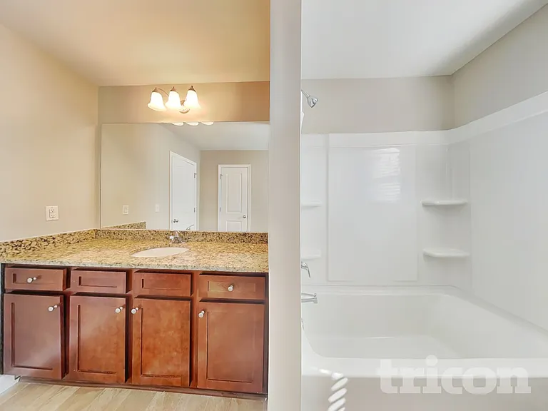 165 Daisy Cir — Photo 7