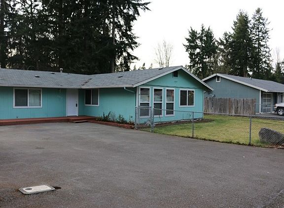 2nd image of 2816 Forest View Ct N